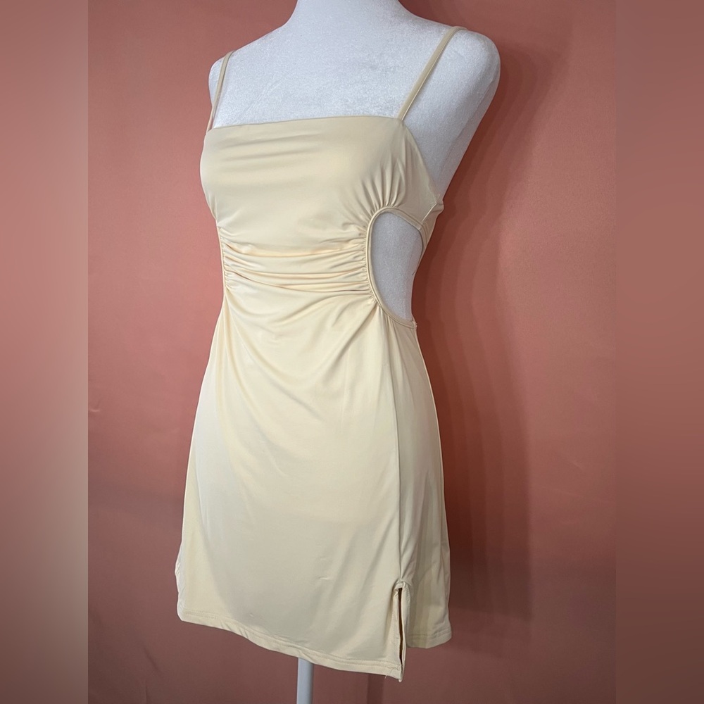 Cream Cutout Bodycon Mini Dress with Side Slit - Picture 2 of 4